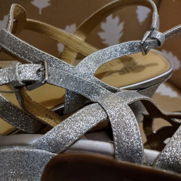 Naturalizer Cameron Sandal Sling Heels Strappy Silver Platform 8.5 ~ Hardly worn - Picture 10 of 11